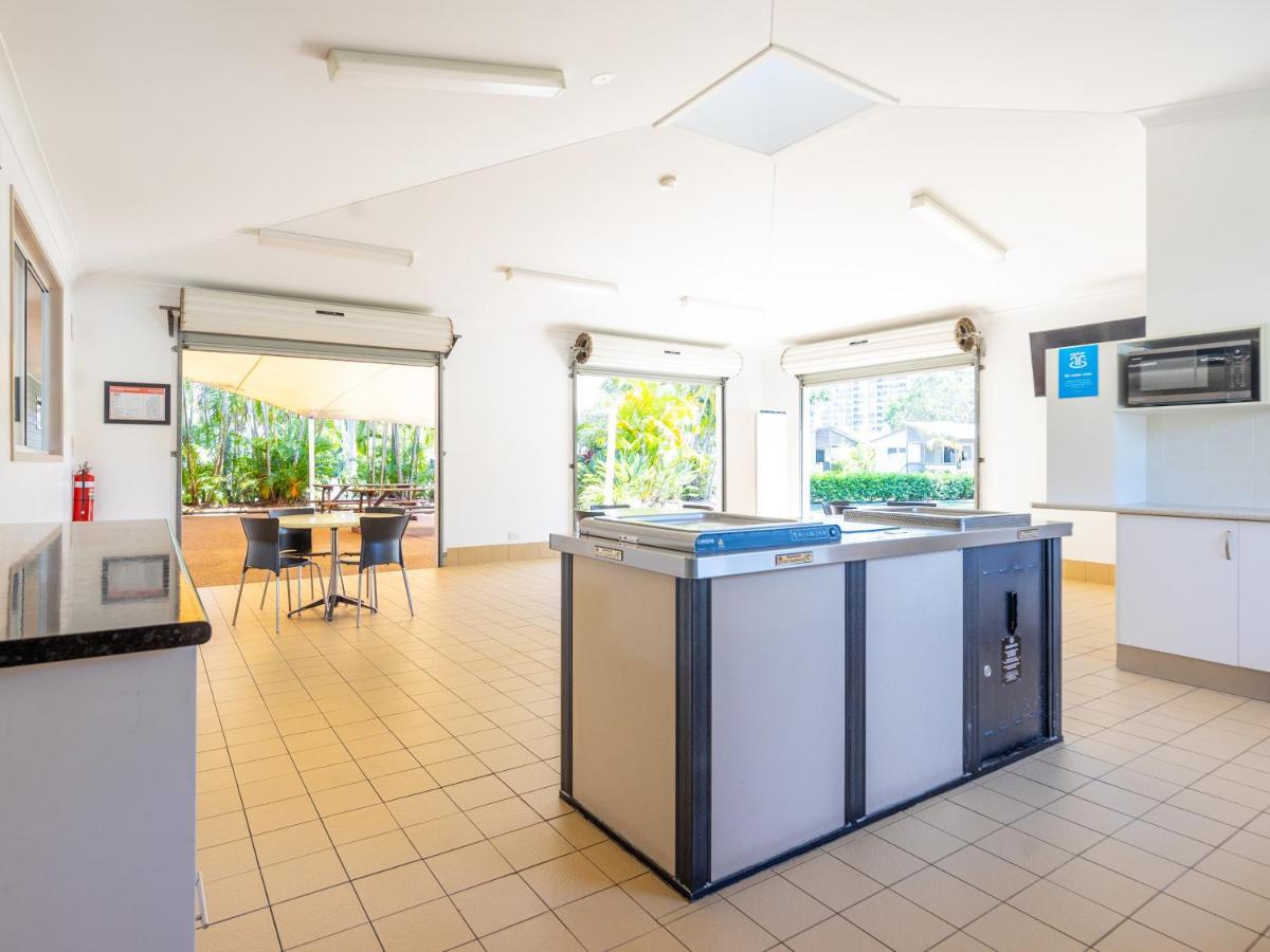 Nrma Treasure Island Holiday Resort ゴールドコースト エクステリア 写真