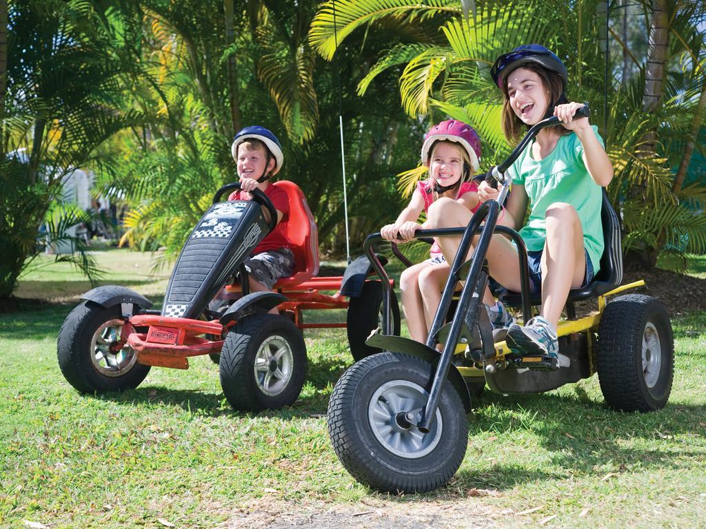 Nrma Treasure Island Holiday Resort ゴールドコースト エクステリア 写真